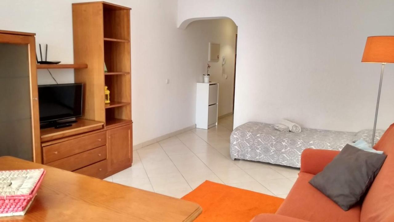 Apartamentos Monica Quarteira Eksteriør billede