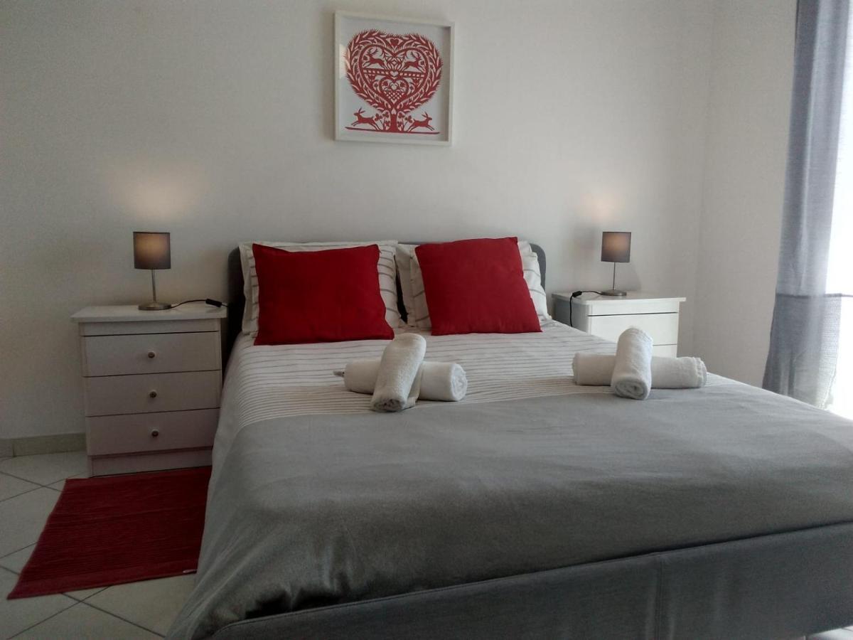 Apartamentos Monica Quarteira Eksteriør billede