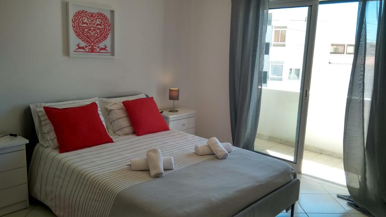 Apartamentos Monica Quarteira Eksteriør billede